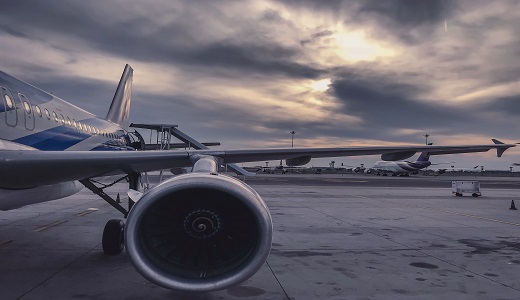 Cómo los transmisores KVM garantizan un control suave del tráfico aéreo